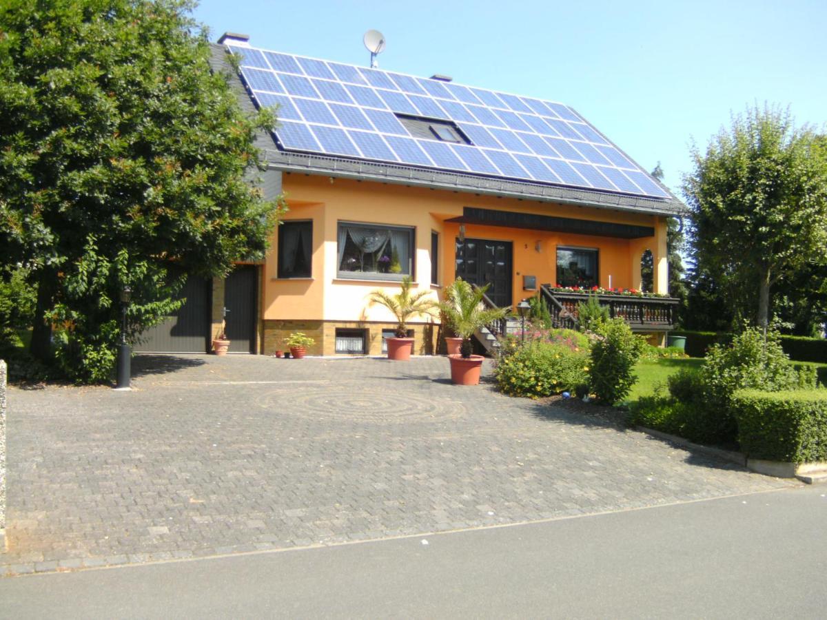 Ferienwohnung Adelheid Brachtendorf Morsdorf Dış mekan fotoğraf